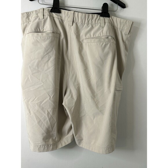 Izod Golf Shorts Mens Performance Polyester Zip Pocket 2 pack 40 Size - Picture 2 of 12